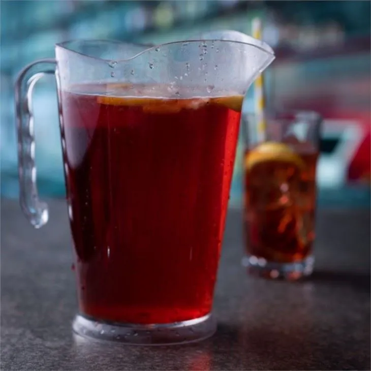 Piser te iâ plastig